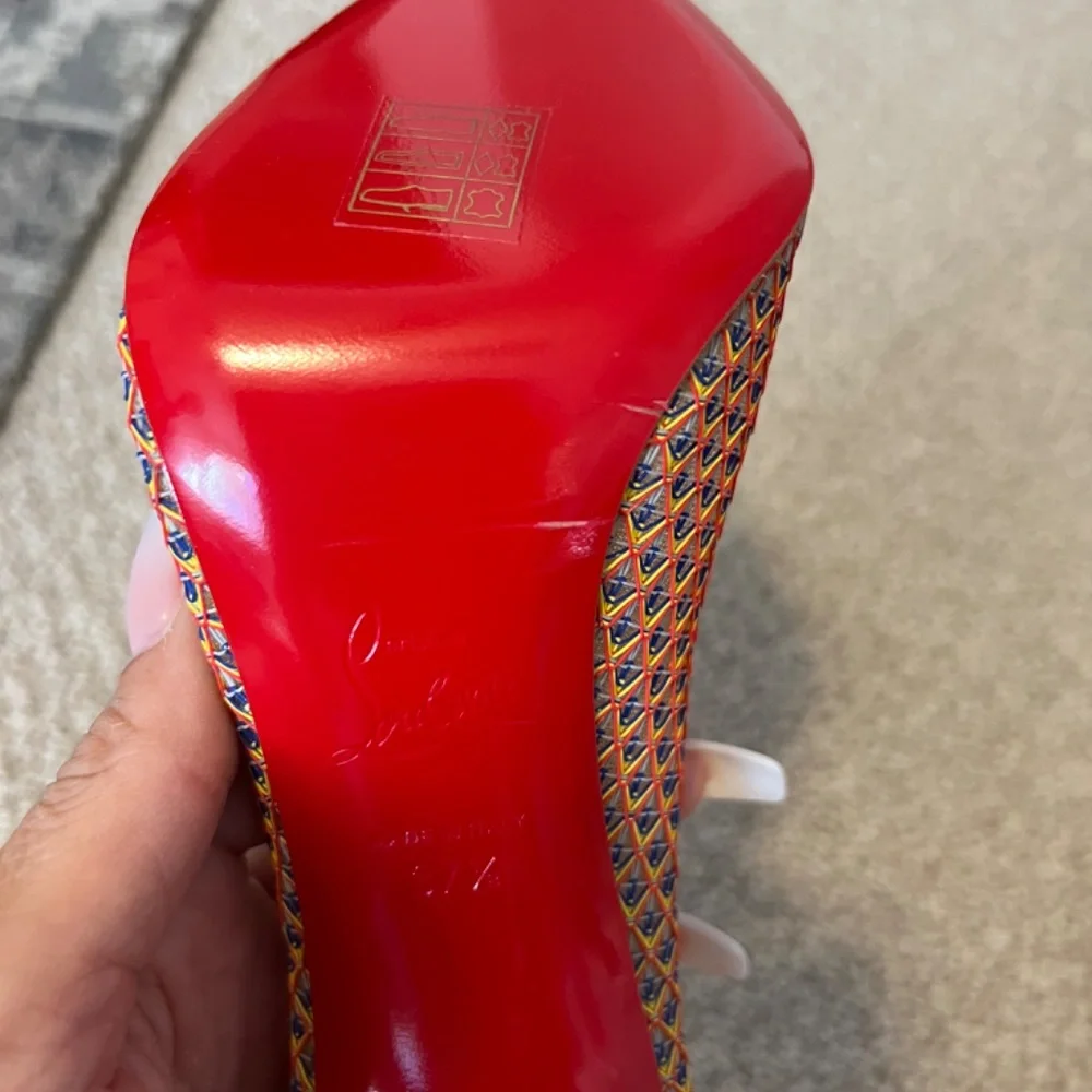 Christian Louboutin stilettos - Picture 8 of 10